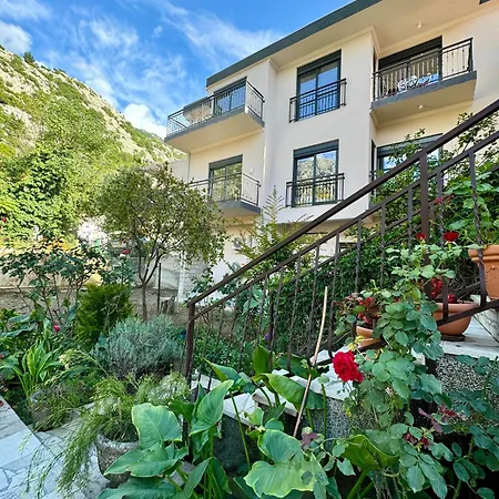 Harmony Garden Apartments Cattaro Esterno foto