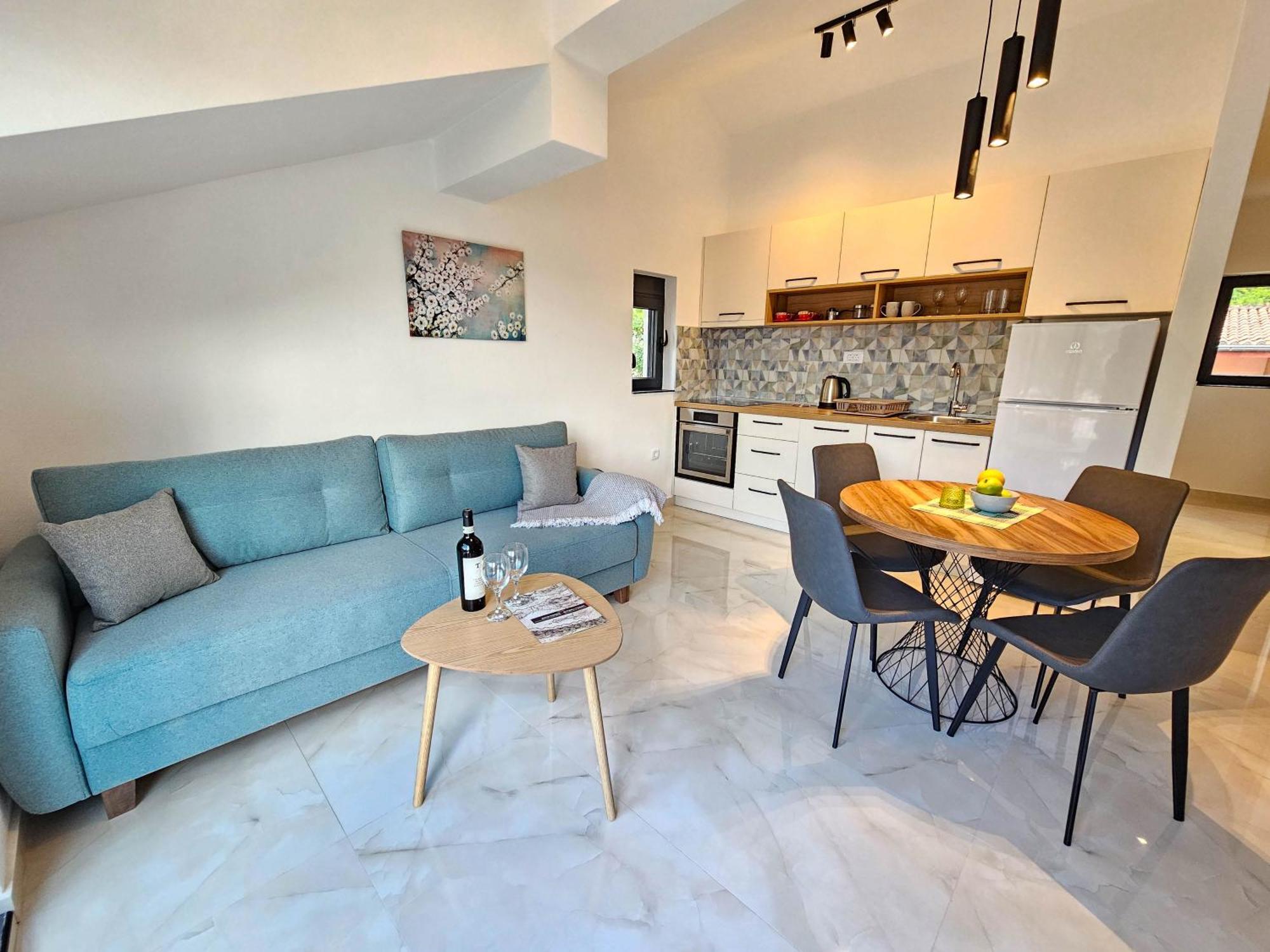 Harmony Garden * Cattaro