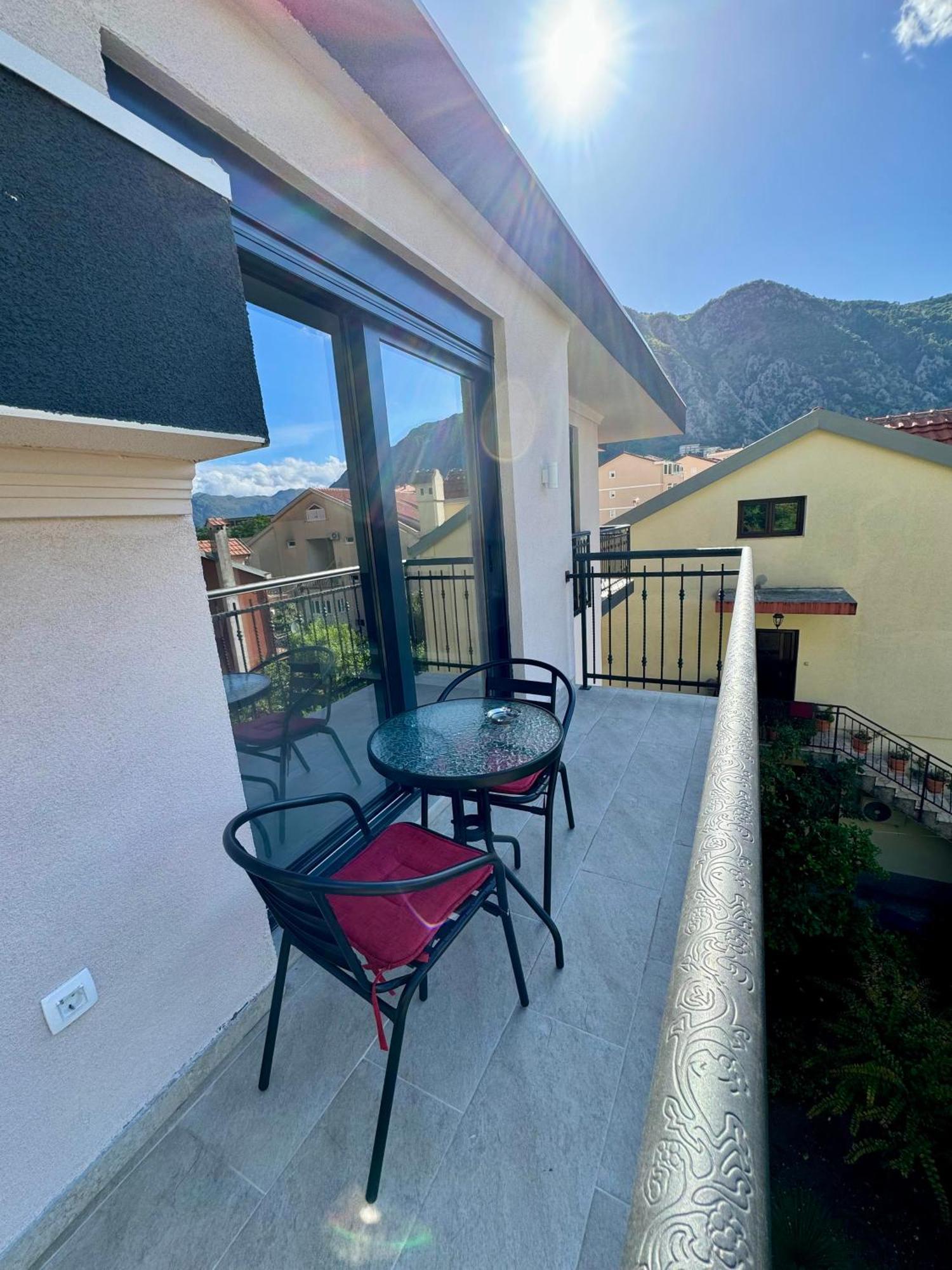 Harmony Garden * Kotor
